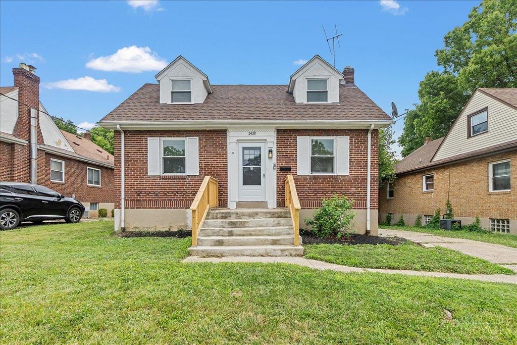 2428 Homestead Place, Cincinnati, OH 45211