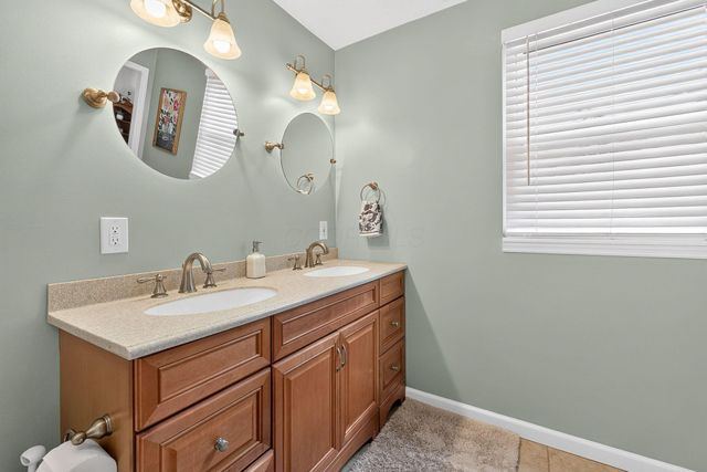 145 Ravine Ridge Drive S, Powell, OH 43065
