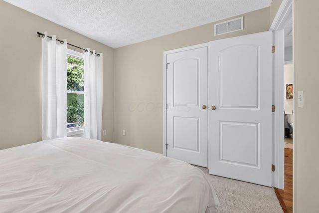 145 Ravine Ridge Drive S, Powell, OH 43065