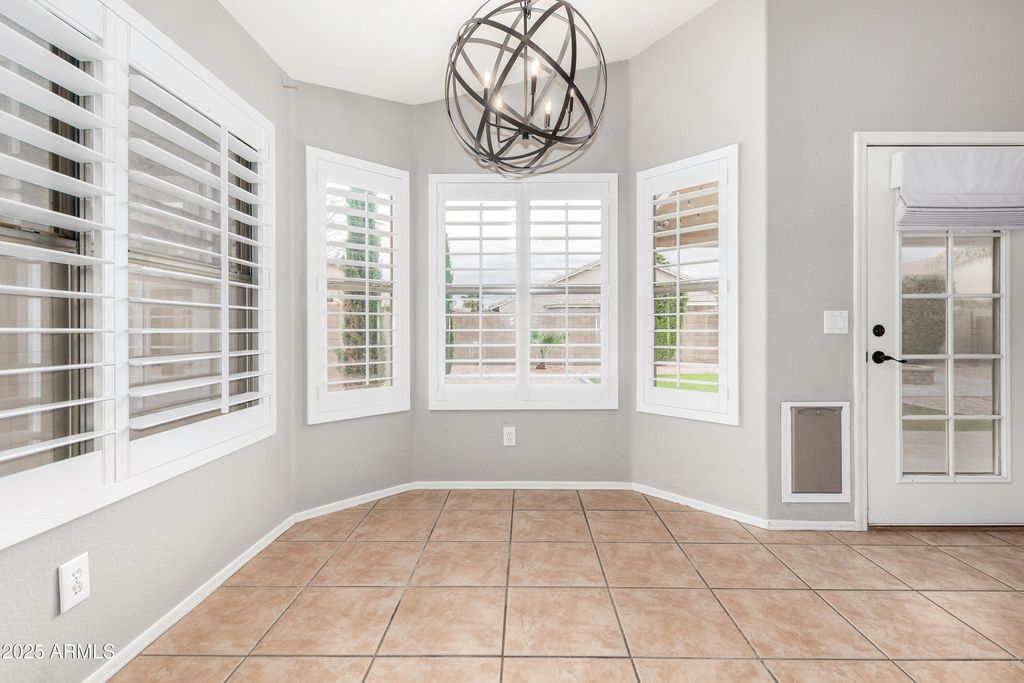 property-img