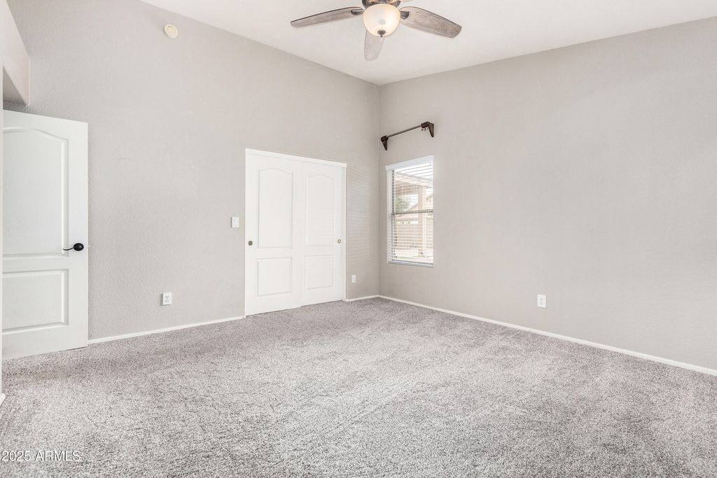 property-img