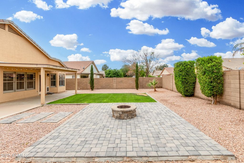 property-img