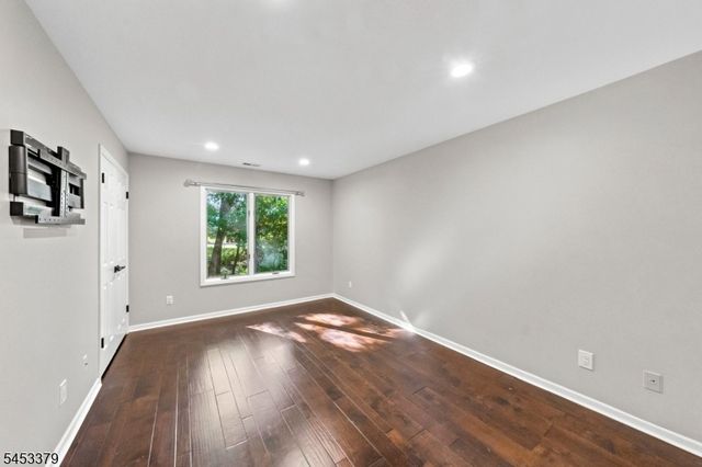 2 Parkside Ter 2A, Woodland Park, NJ 07424