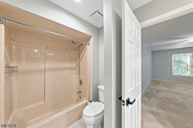 2 Parkside Ter 2A, Woodland Park, NJ 07424