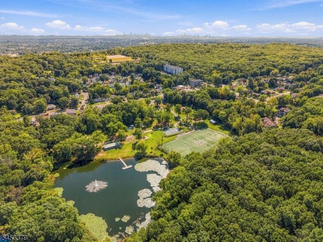 2 Parkside Ter 2A, Woodland Park, NJ 07424