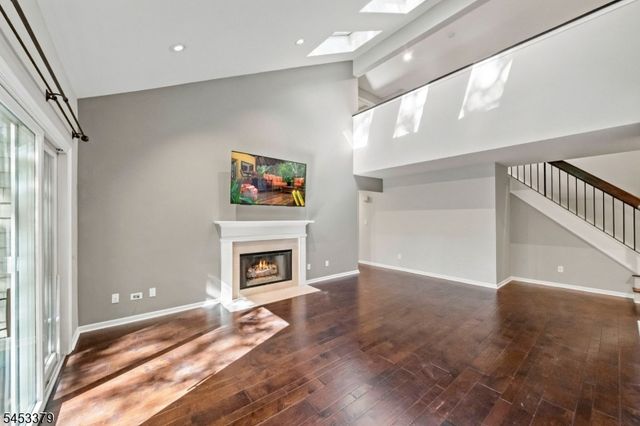 2 Parkside Ter 2A, Woodland Park, NJ 07424