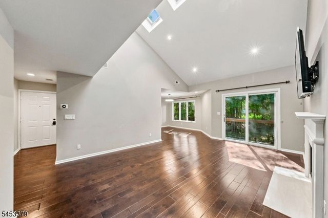 2 Parkside Ter 2A, Woodland Park, NJ 07424