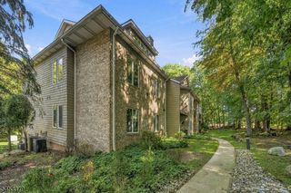 2 Parkside Ter 2A, Woodland Park, NJ 07424