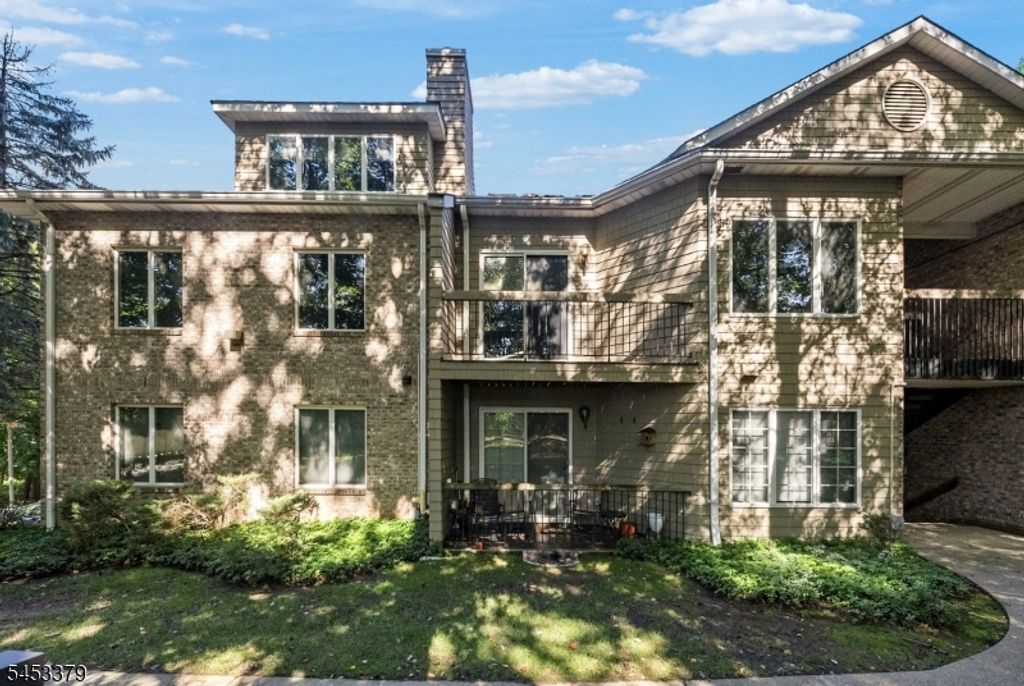 2 Parkside Ter 2A, Woodland Park, NJ 07424 — photo 2