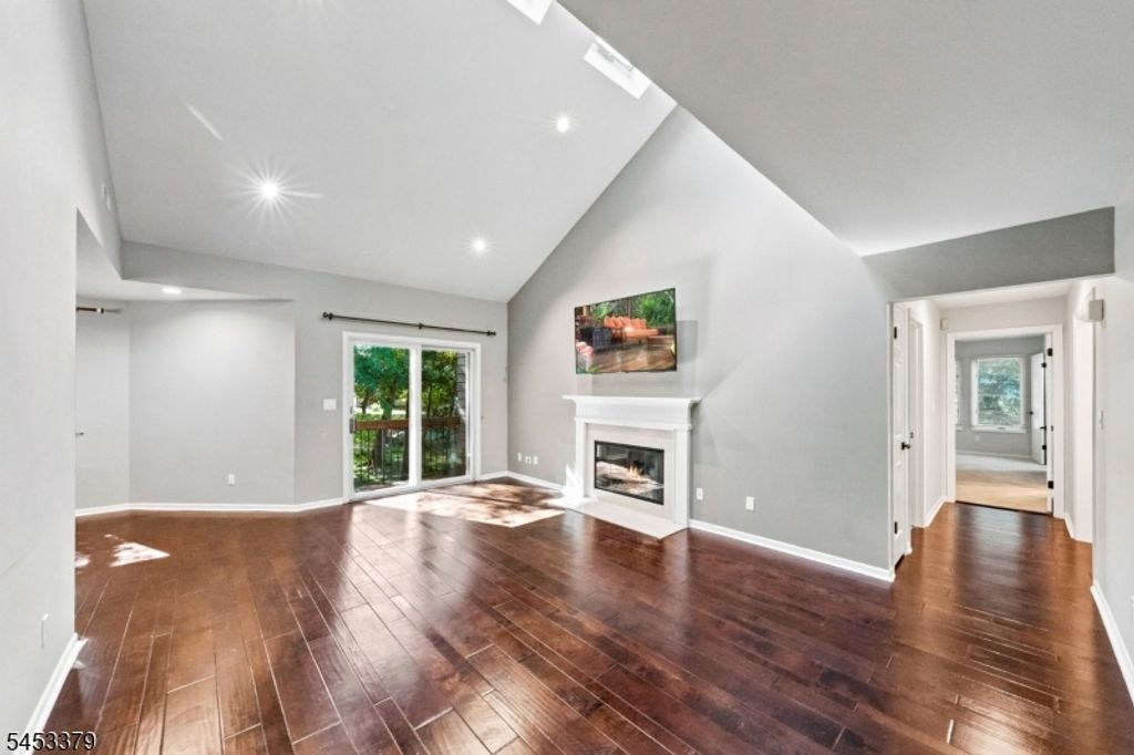 2 Parkside Ter 2A, Woodland Park, NJ 07424 — photo 3