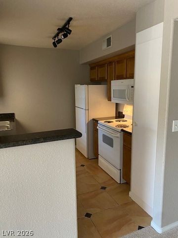 2300 East SILVERADO RANCH BL Boulevard 2026, Las Vegas, NV 89183