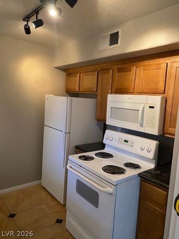 2300 East SILVERADO RANCH BL Boulevard 2026, Las Vegas, NV 89183