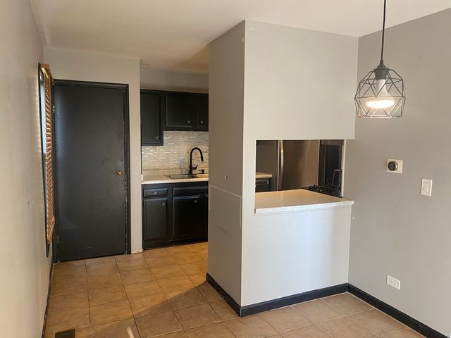 333 Colony Green Drive, Bloomingdale, IL 60108