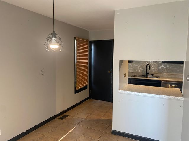333 Colony Green Drive, Bloomingdale, IL 60108