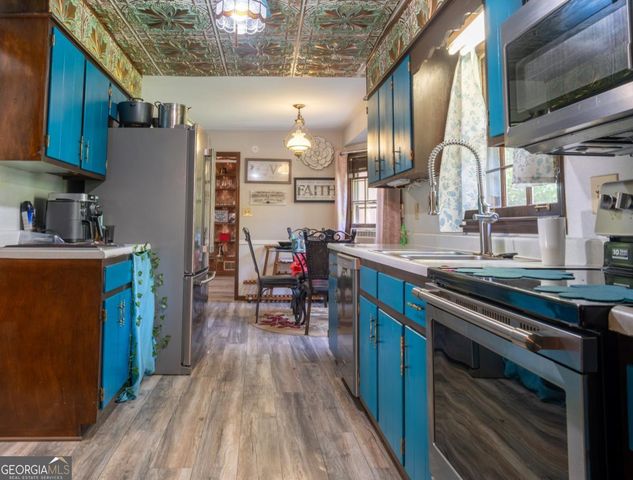 2911 Happy Hollow Drive SE, Conyers, GA 30094