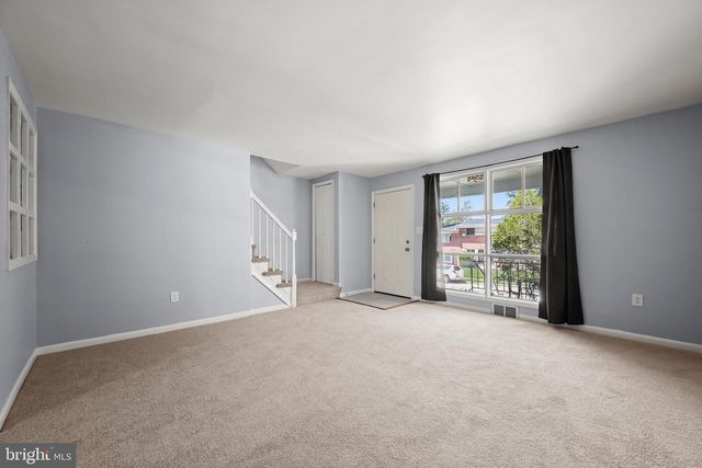 6201 CHINQUAPIN PKWY, Baltimore, MD 21239