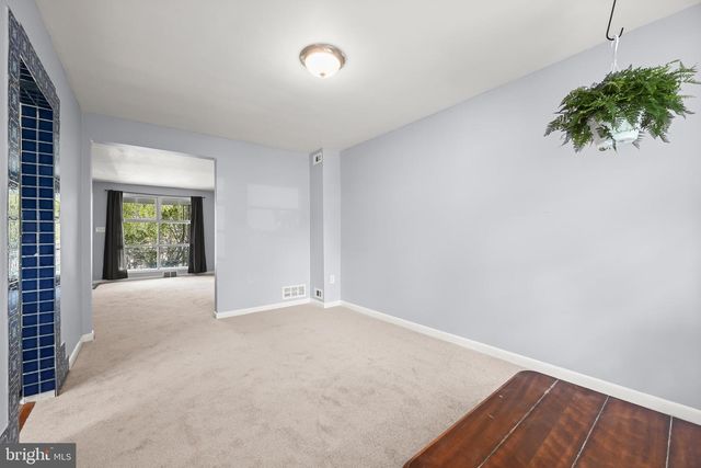 6201 CHINQUAPIN PKWY, Baltimore, MD 21239