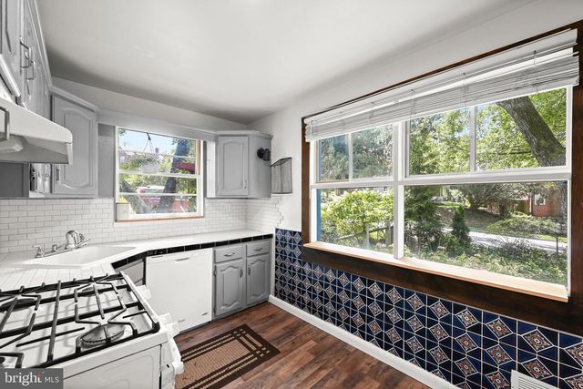 6201 CHINQUAPIN PKWY, Baltimore, MD 21239
