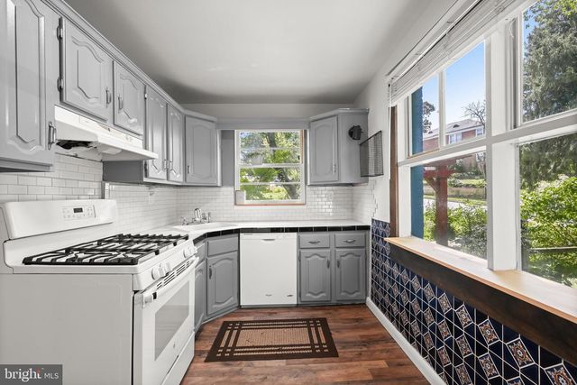 6201 CHINQUAPIN PKWY, Baltimore, MD 21239
