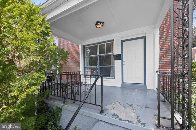 6201 CHINQUAPIN PKWY, Baltimore, MD 21239