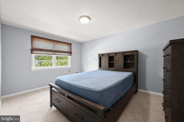 6201 CHINQUAPIN PKWY, Baltimore, MD 21239
