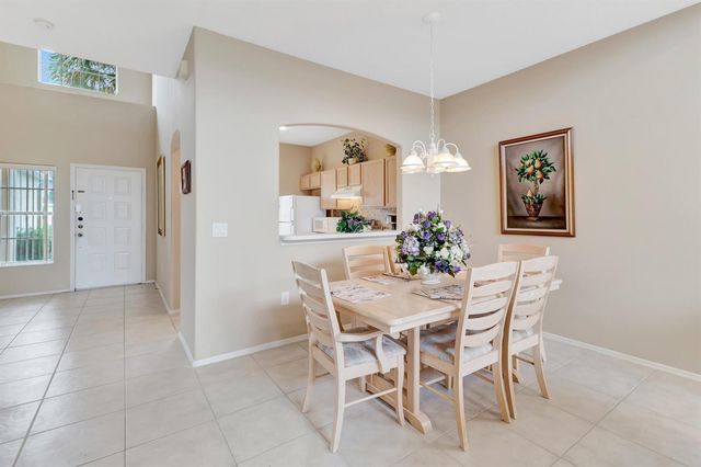 2613 Spring Hill Drive, Kissimmee, FL 34743