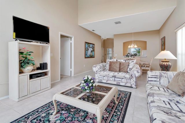 2613 Spring Hill Drive, Kissimmee, FL 34743