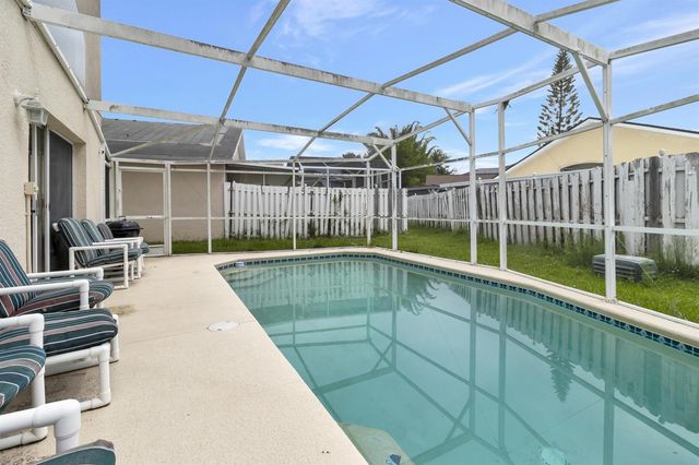 2613 Spring Hill Drive, Kissimmee, FL 34743