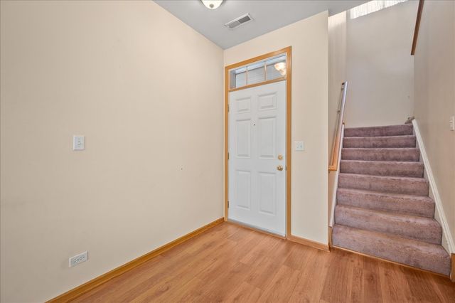 2907 Pleasant Plains Drive, St. Charles, IL 60175