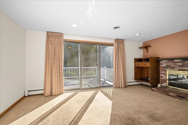 4 Garrison Ln, Southborough, MA 01772
