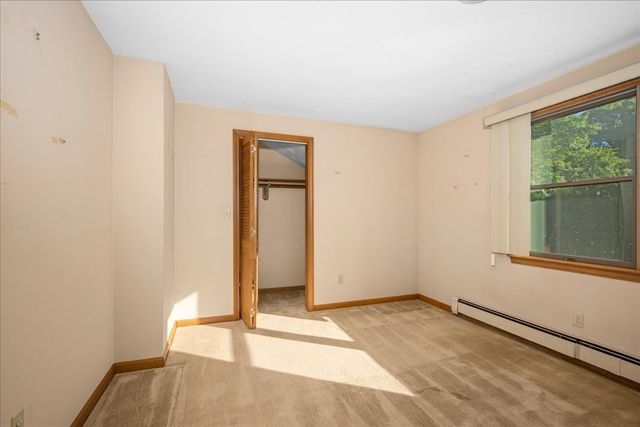 4 Garrison Ln, Southborough, MA 01772