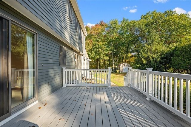 4 Garrison Ln, Southborough, MA 01772