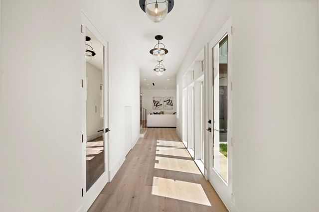 408 Pecore Street, Houston, TX 77009