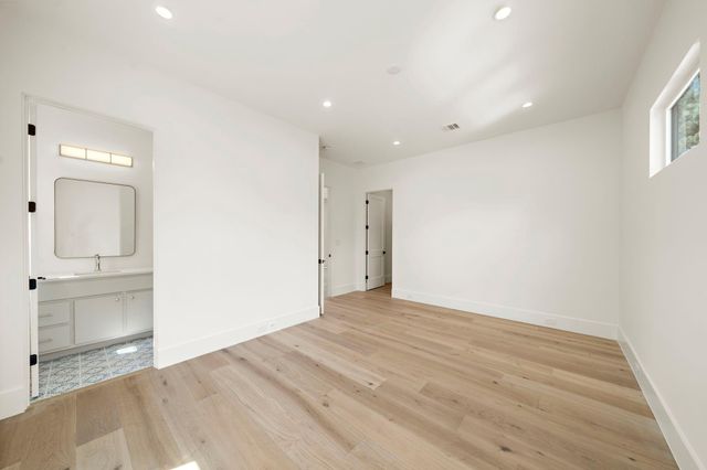 408 Pecore Street, Houston, TX 77009