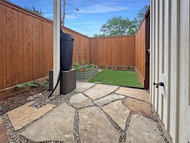 408 Pecore Street, Houston, TX 77009