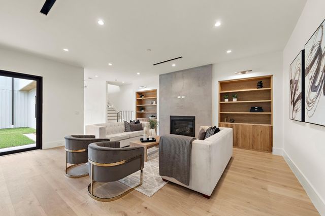 408 Pecore Street, Houston, TX 77009