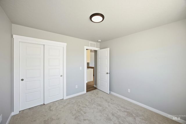 9428 W Cosmic St, Nampa, ID 83687