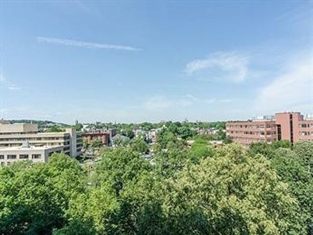 44 Washington St. 913, Brookline, MA 02445