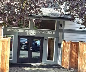 13717 Linden Avenue N #215, Seattle, WA 98133