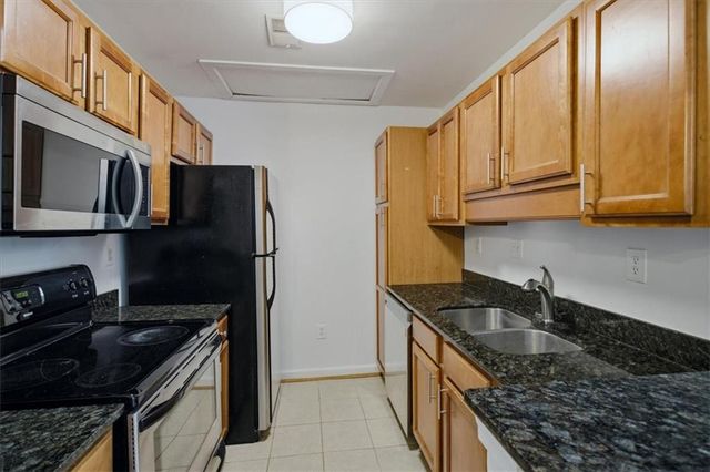 1031 State Street NW 106, Atlanta, GA 30318
