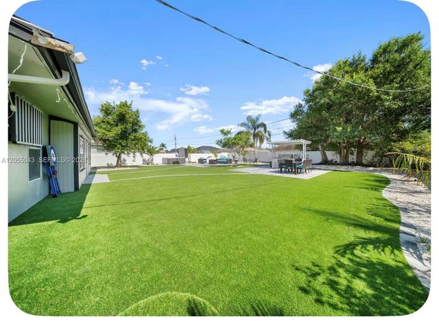 466 SW Prado Ave, Port St. Lucie, FL 34983