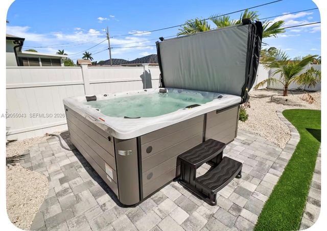 466 SW Prado Ave, Port St. Lucie, FL 34983