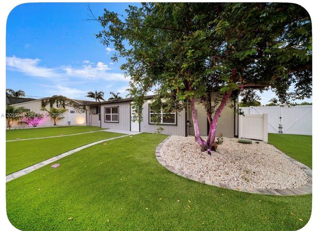 466 SW Prado Ave, Port St. Lucie, FL 34983