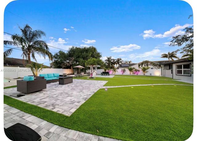 466 SW Prado Ave, Port St. Lucie, FL 34983