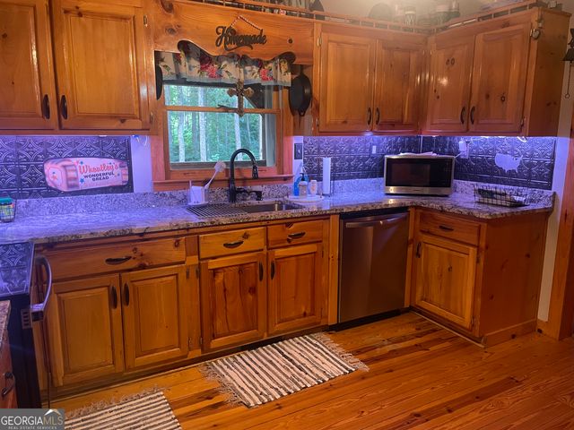 1307 Creasy Patch Road, Cornelia, GA 30531