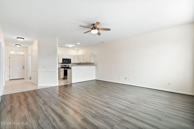 1009 Avenshire Circle, Wilmington, NC 28412