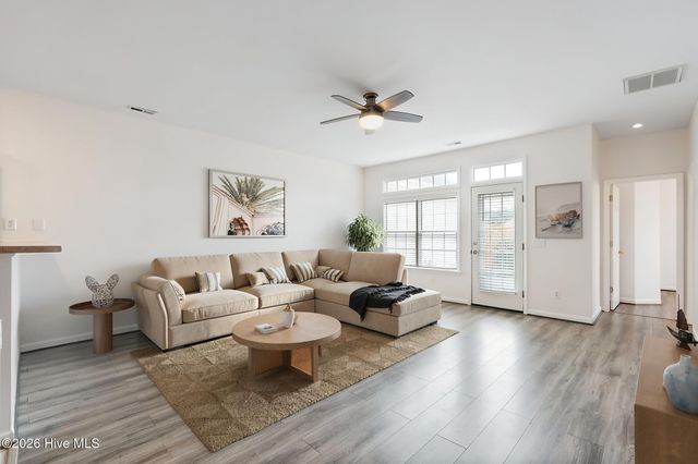 1009 Avenshire Circle, Wilmington, NC 28412