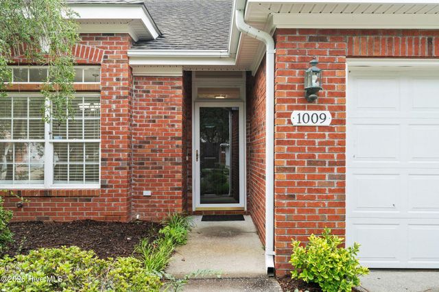 1009 Avenshire Circle, Wilmington, NC 28412