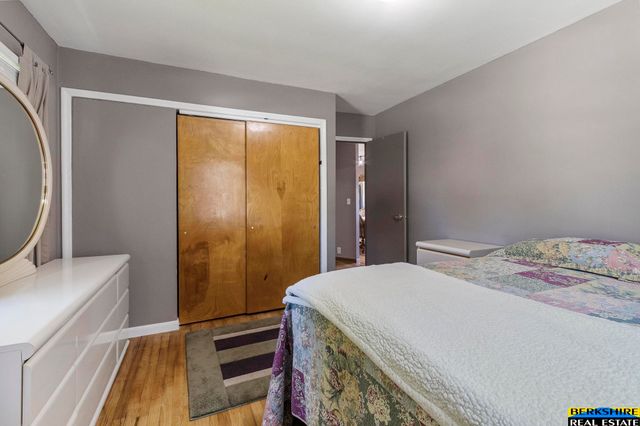 7727 Main Street, Ralston, NE 68127