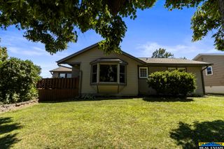 7727 Main Street, Ralston, NE 68127